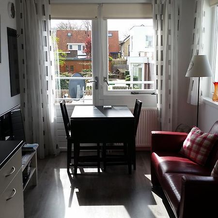 Homestay Bij Aelita Den Burg Exterior photo