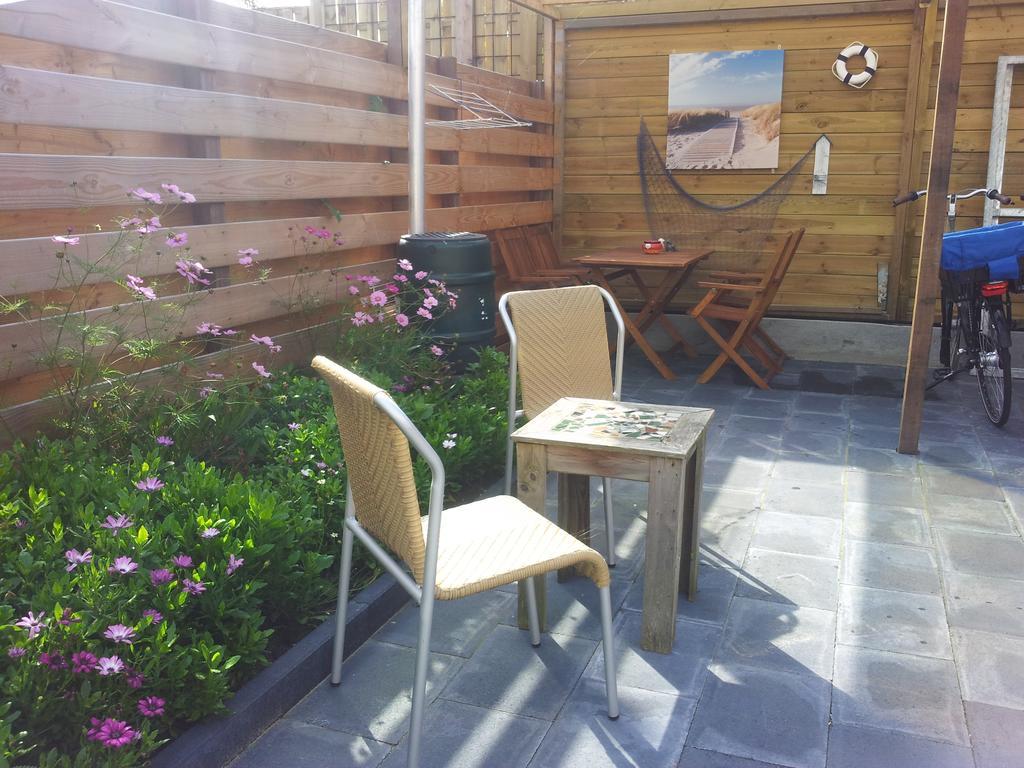 Homestay Bij Aelita Den Burg Room photo
