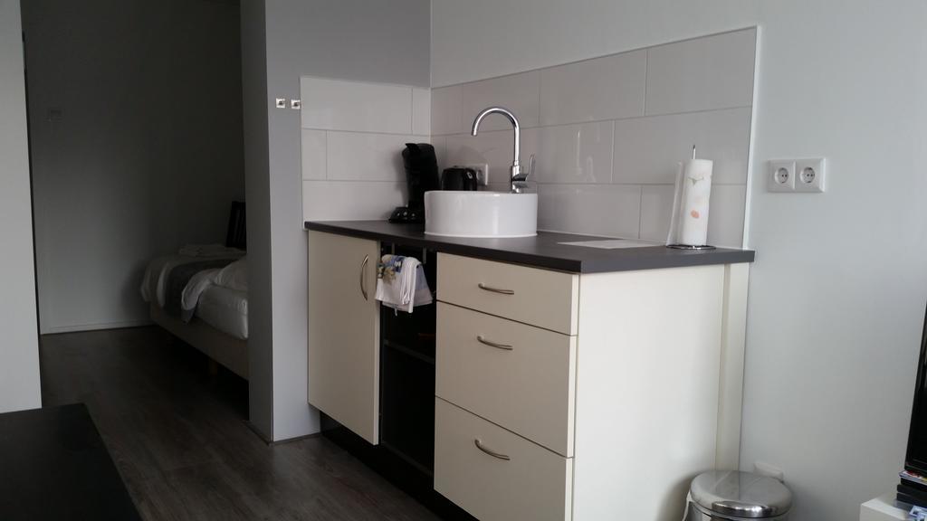 Homestay Bij Aelita Den Burg Room photo